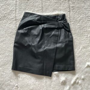Black skirt